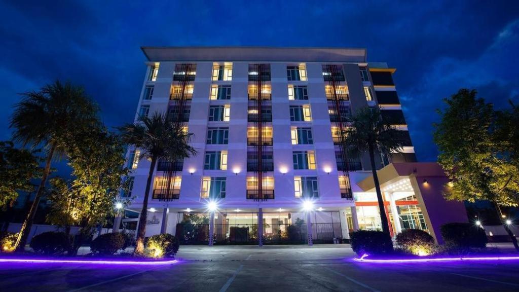 B2 Mae Sot Boutique & Budget Hotel Экстерьер фото